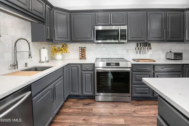 $925,000 | 971 West Beaver Creek Boulevard, Unit B5, Avon, CO 81620