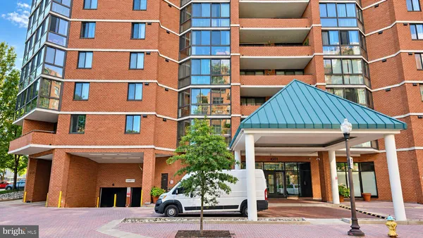 $2,400 | Undisclosed Address, Arlington, VA 22201