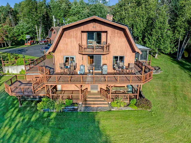 $750,000 | 56 Stevens Hill Road, Colebrook, NH 03576