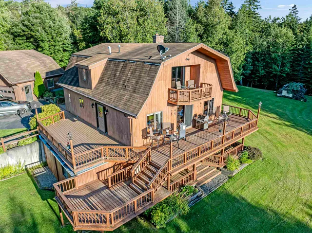 $750,000 | 56 Stevens Hill Road, Colebrook, NH 03576