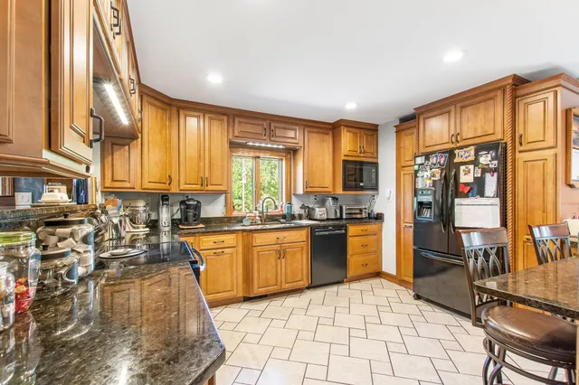 $750,000 | 56 Stevens Hill Road, Colebrook, NH 03576