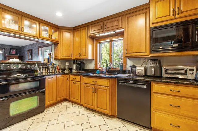 $750,000 | 56 Stevens Hill Road, Colebrook, NH 03576