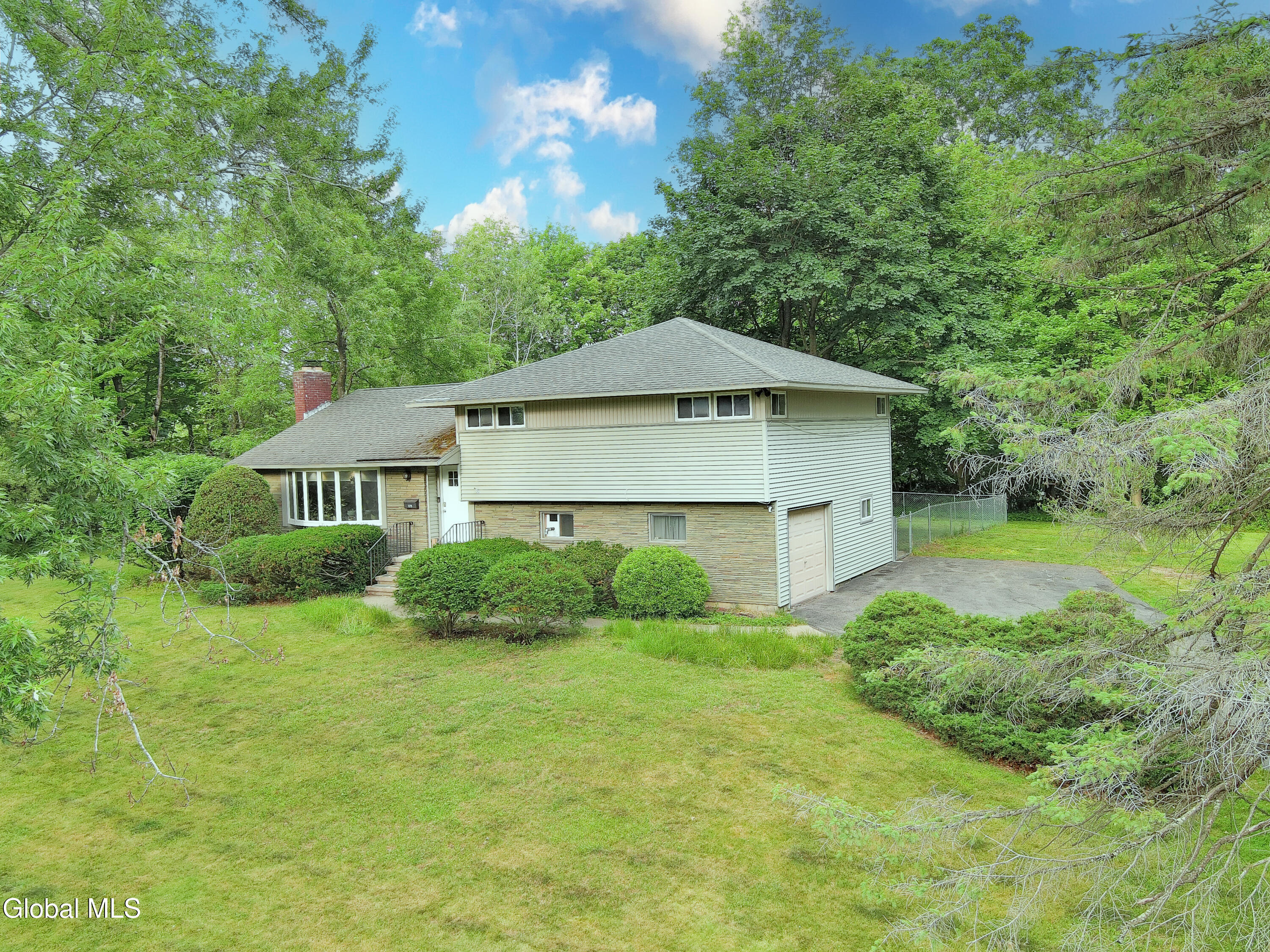 1278 Hawthorn Road Niskayuna, NY 12309 - Photo 2 of 33 1a