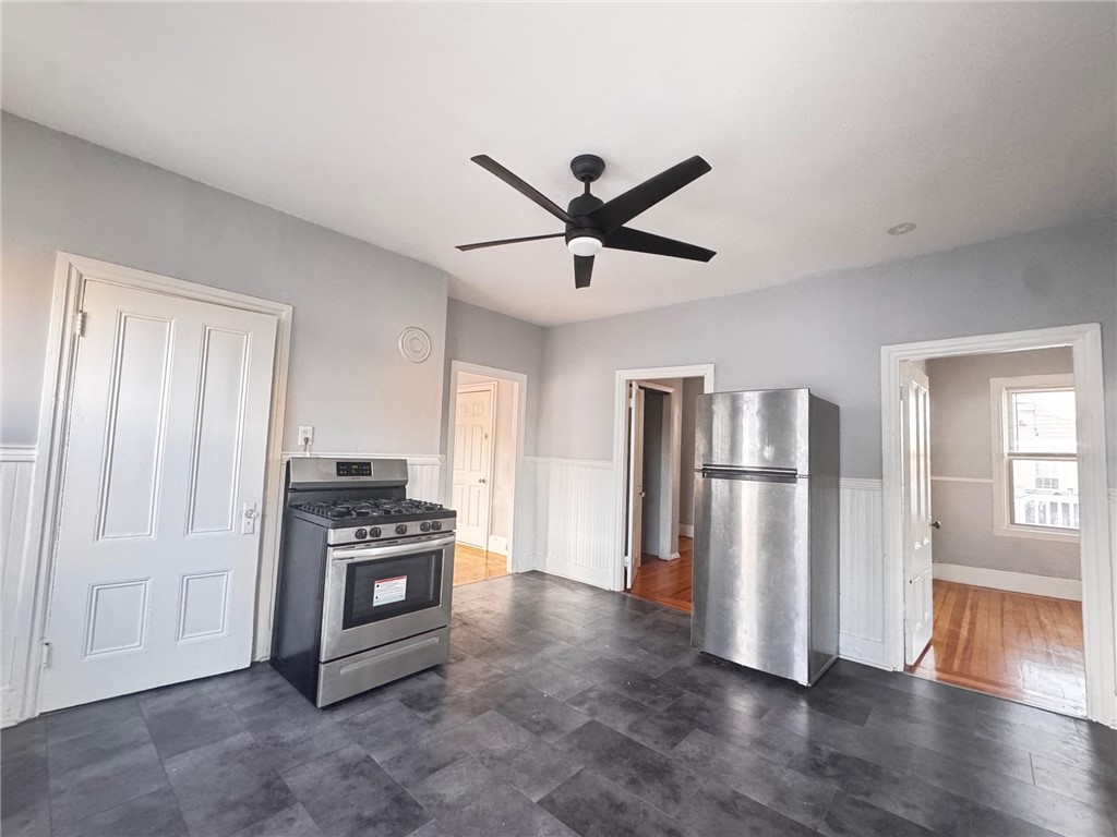 72 Courtland Street, Unit 2 Providence, RI 02909 - Photo 2 of 7