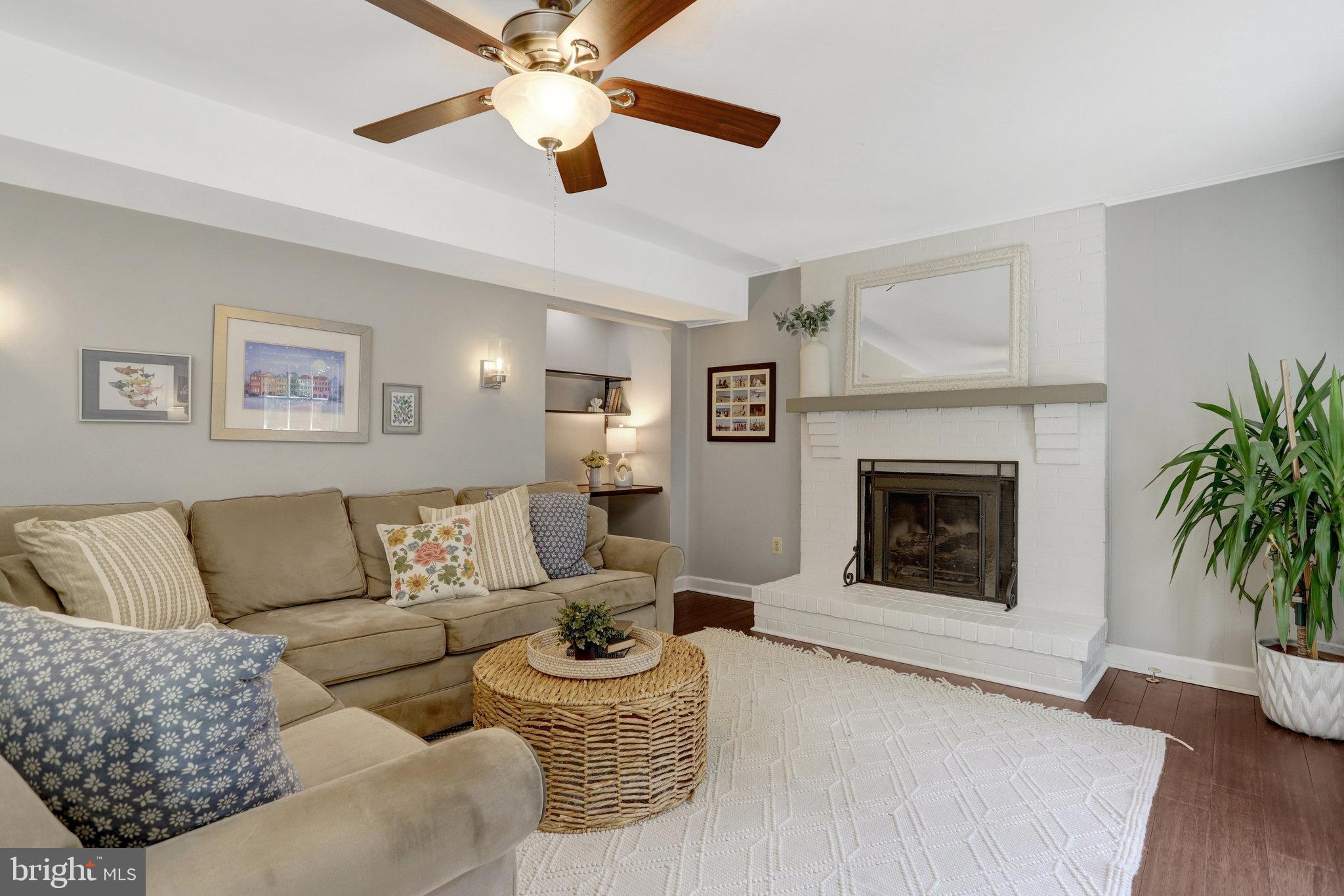 7206 Joshua Tree Lane Springfield, VA 22152 - Photo 13 of 50 Cozy living space with inviting ambiance.