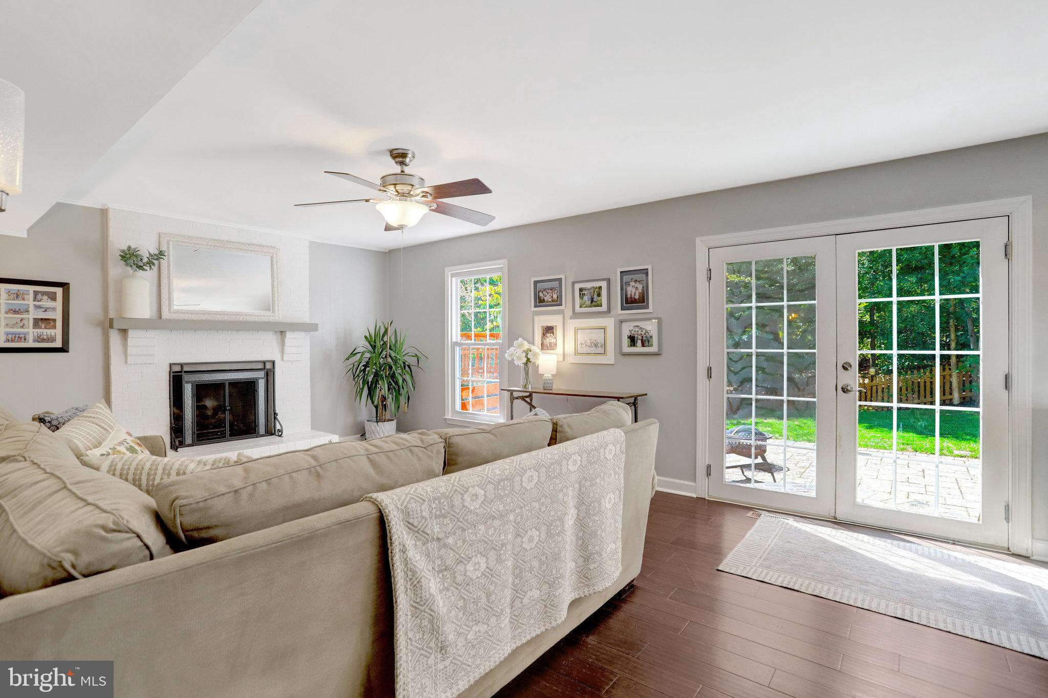 7206 Joshua Tree Lane Springfield, VA 22152 - Photo 14 of 50 Bright and inviting living space with garden view.