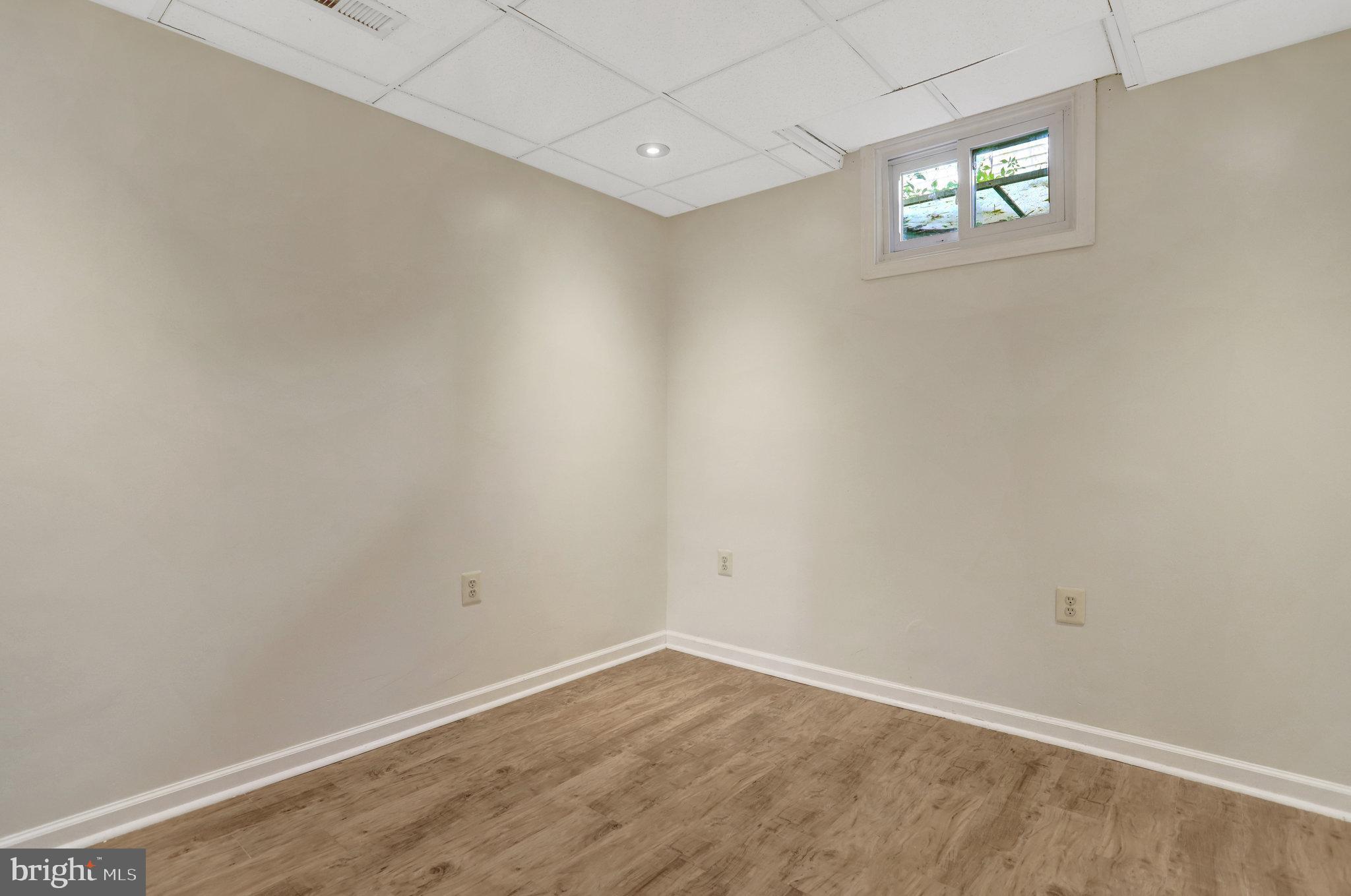 7206 Joshua Tree Lane Springfield, VA 22152 - Photo 38 of 50 Versatile space ready for your vision.