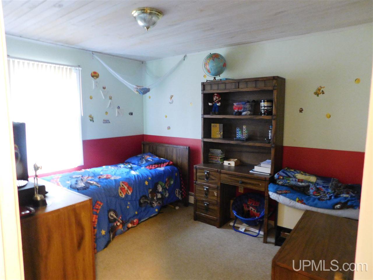 3207 18th Road Escanaba, MI 49829 - Photo 11 of 23