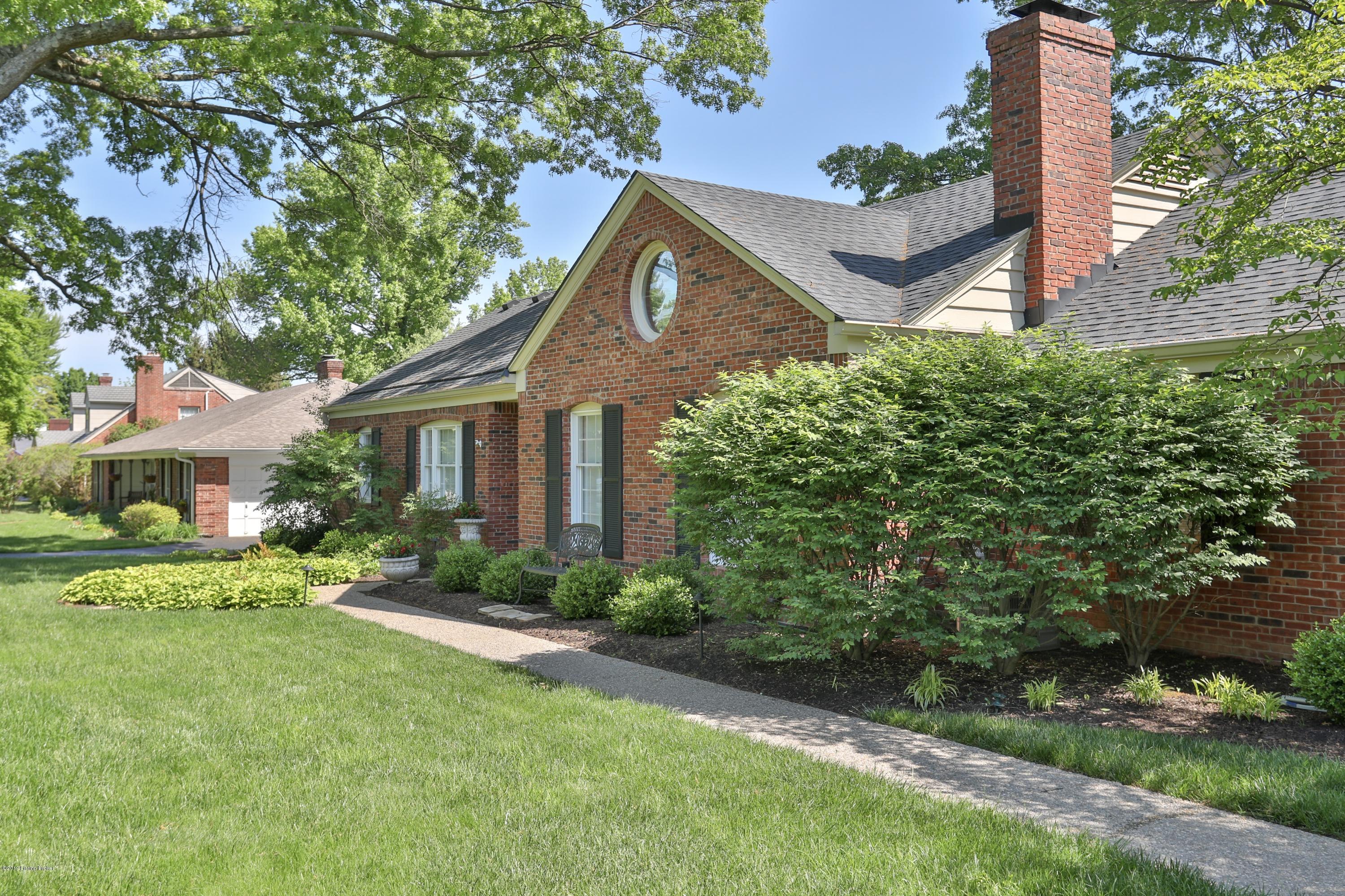 205 Sequoya Road Louisville, KY 40207 - Photo 2 of 38 Fresh Landscaping