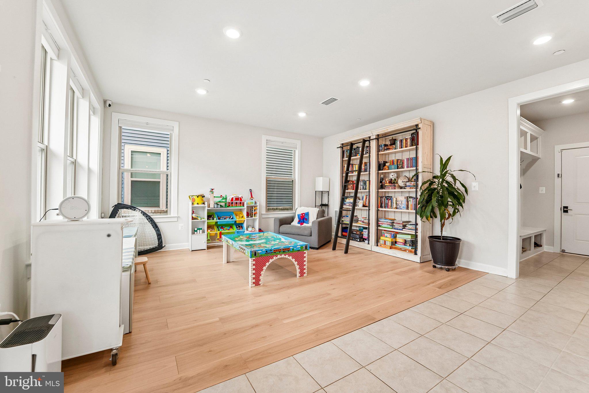 1719 Mill Branch Drive Laurel, MD 20708 - Photo 6 of 38