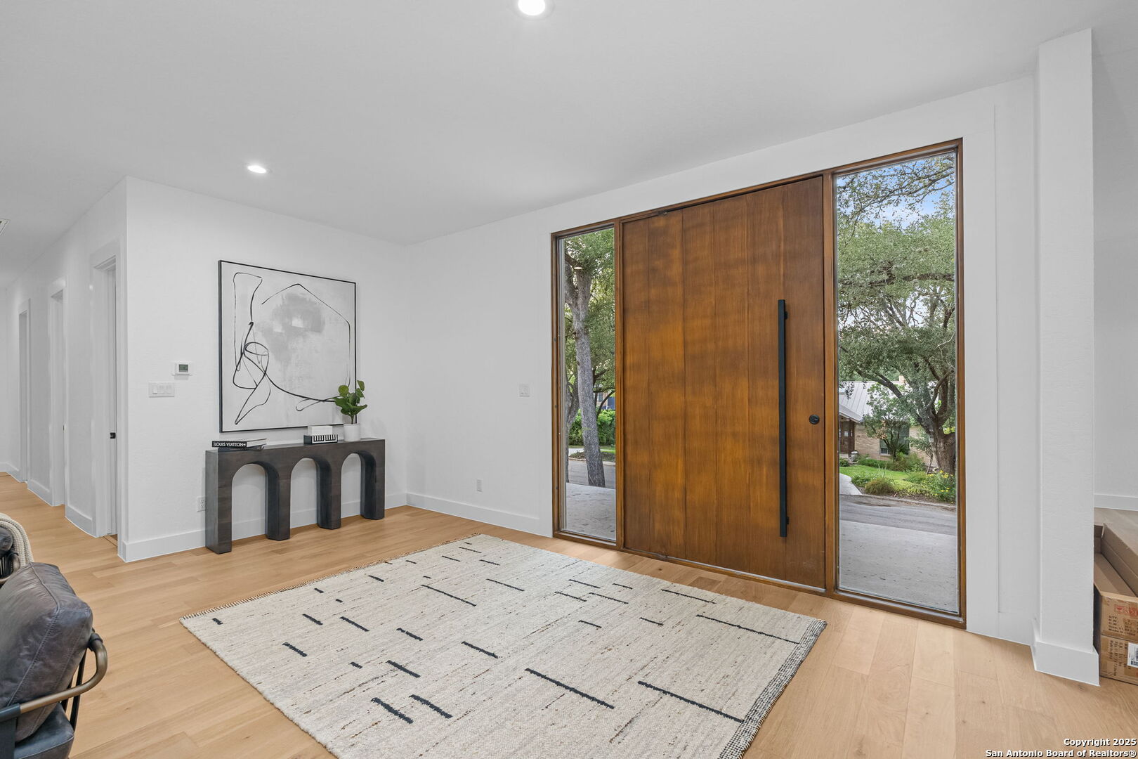 718 Ridgemont Avenue Terrell Hills, TX 78209 - Photo 6 of 39 a bedroom with furniture and a window