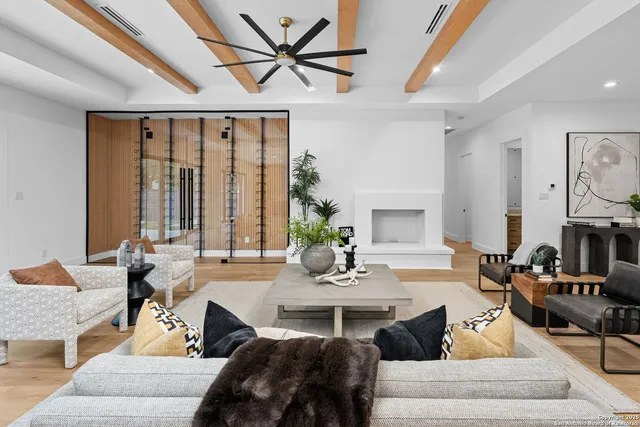 $2,195,000 | 718 Ridgemont Avenue, Terrell Hills, TX 78209