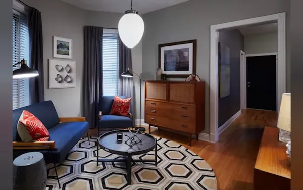 $2,495 | 3443 North Halsted Street, Unit 2D, Chicago, IL 60657