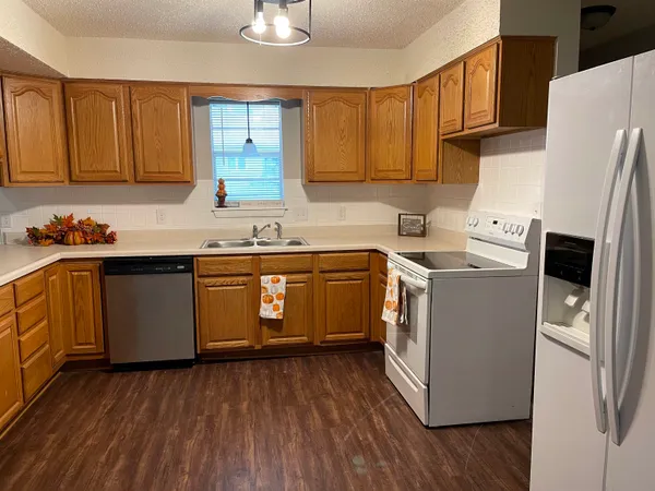 $235,000 | 603 West Lincoln Street, Derby, KS 67037