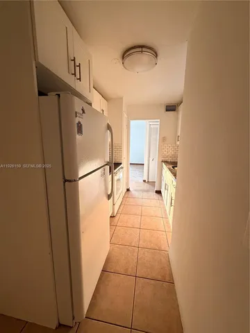 $2,600 | 7250 Southwest 94th Place, Unit B8, Miami, FL 33173