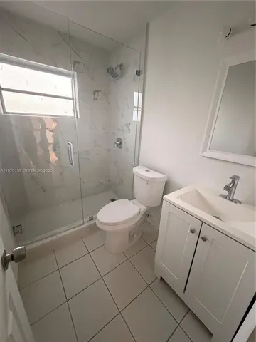 $2,600 | 7250 Southwest 94th Place, Unit B8, Miami, FL 33173