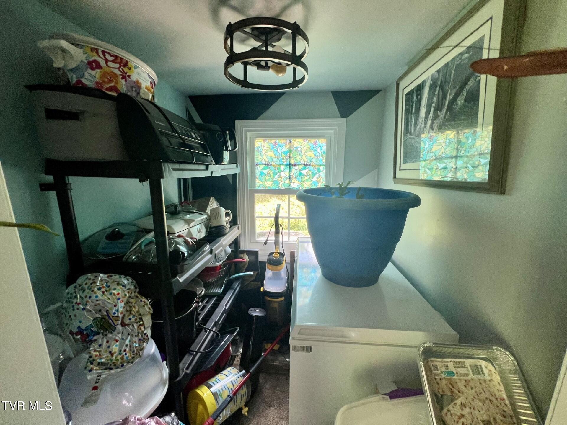 568 Manville Road Gate City, VA 24251 - Photo 31 of 32 Room