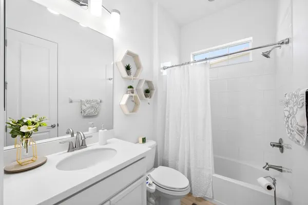 $3,300 | 8118 Tethys Court, Melbourne, FL 32940