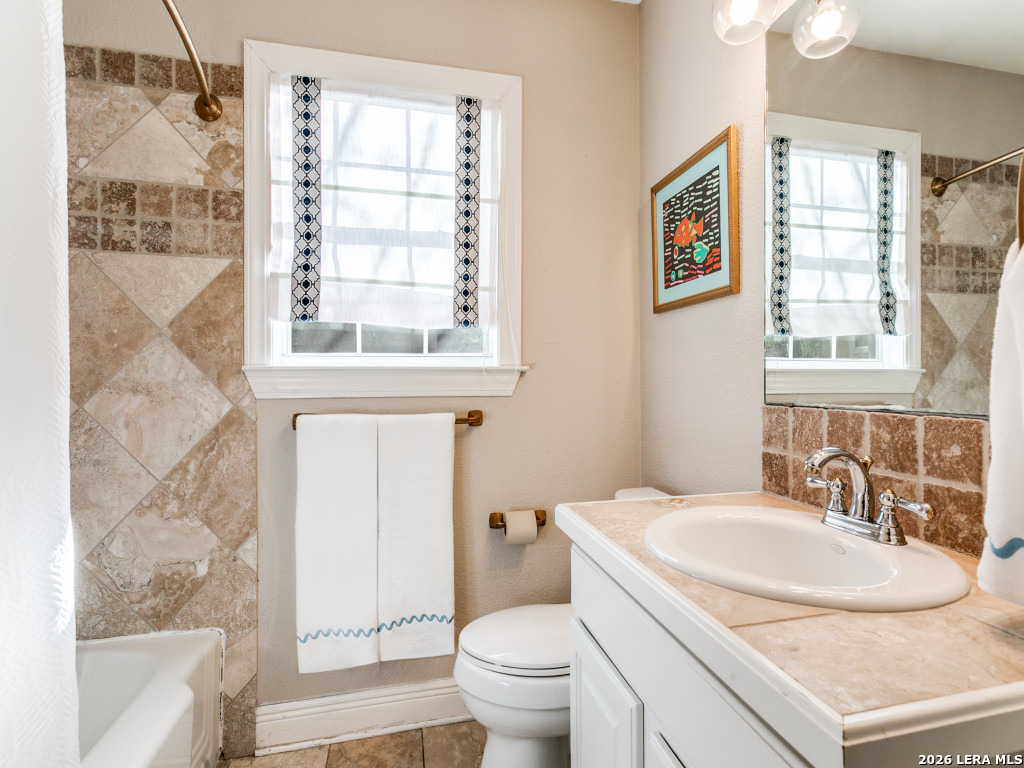 748 Eventide Drive Terrell Hills, TX 78209 - Photo 18 of 25