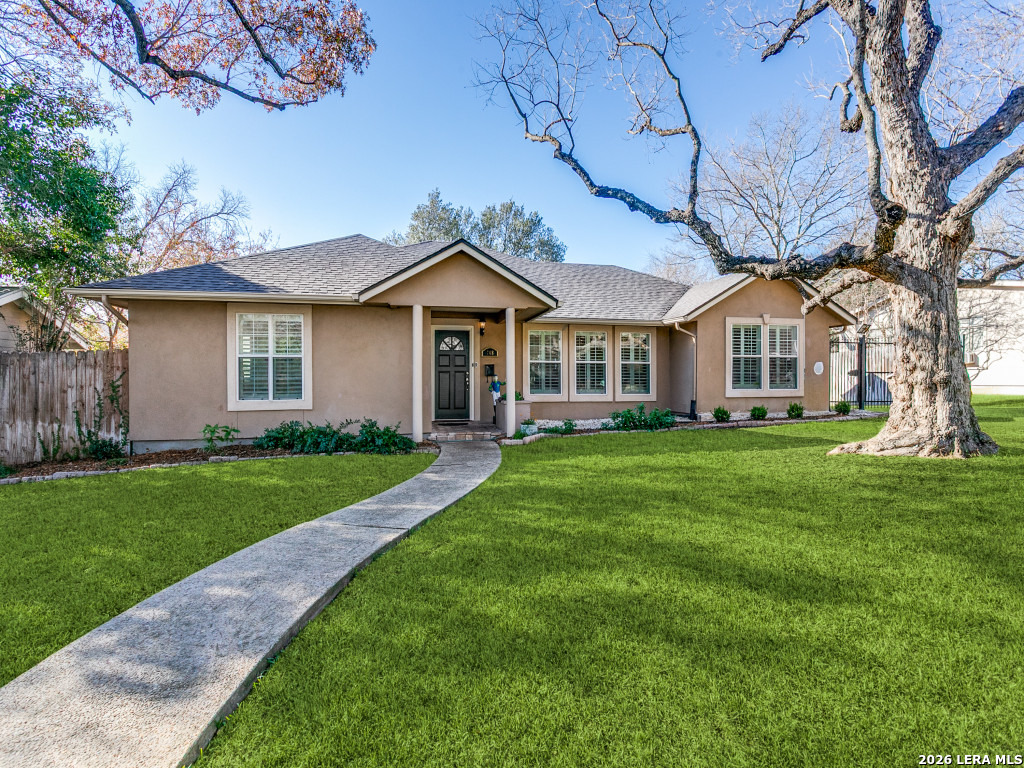748 Eventide Drive Terrell Hills, TX 78209 - Photo 2 of 25