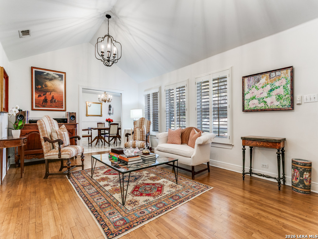 748 Eventide Drive Terrell Hills, TX 78209 - Photo 5 of 25