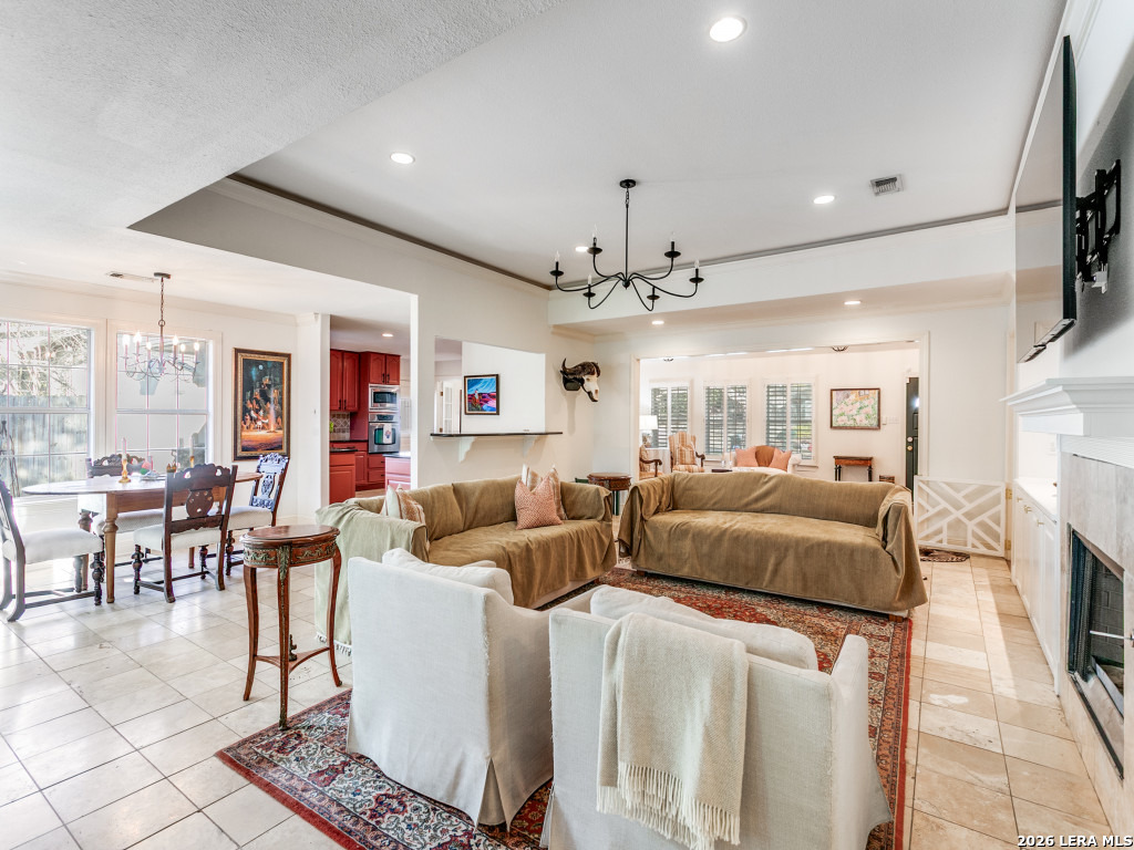 748 Eventide Drive Terrell Hills, TX 78209 - Photo 8 of 25