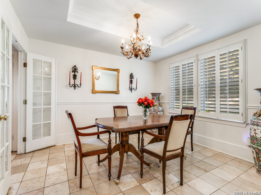 748 Eventide Drive Terrell Hills, TX 78209 - Photo 9 of 25