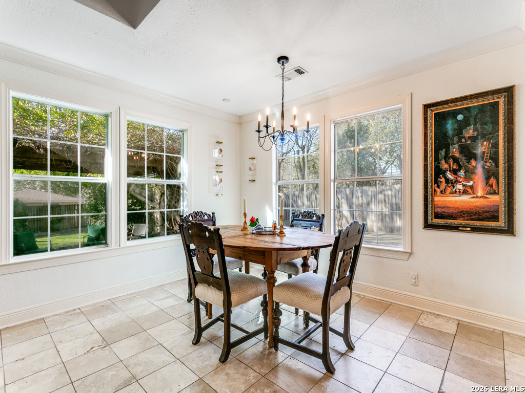 748 Eventide Drive Terrell Hills, TX 78209 - Photo 10 of 25