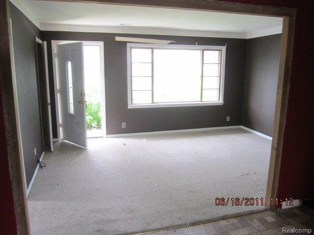 19501 Frazho Road Roseville, MI 48066 - Photo 7 of 9 IMG_3608