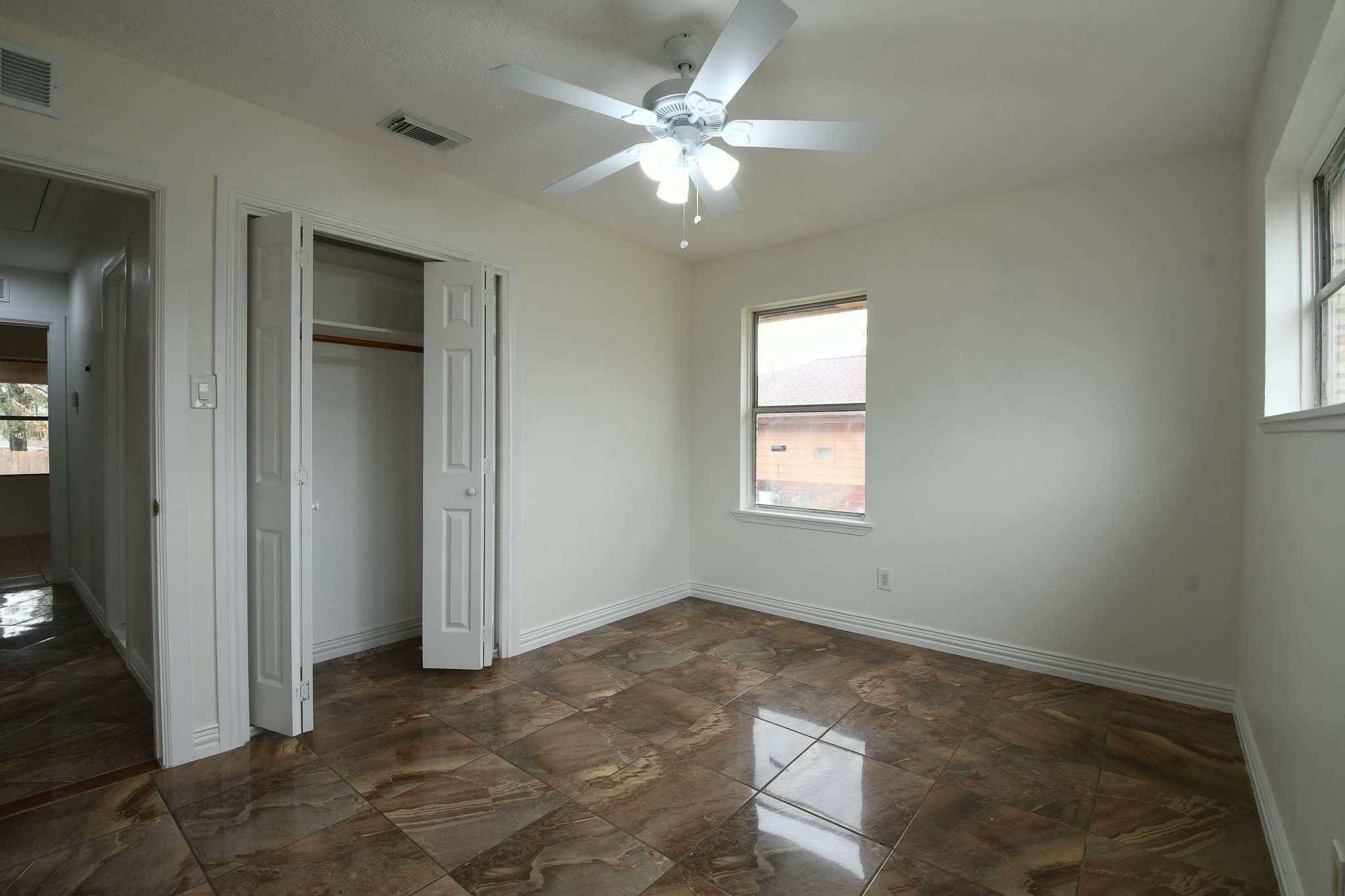 901 Redondo Drive Houston, TX 77015 - Photo 22 of 32