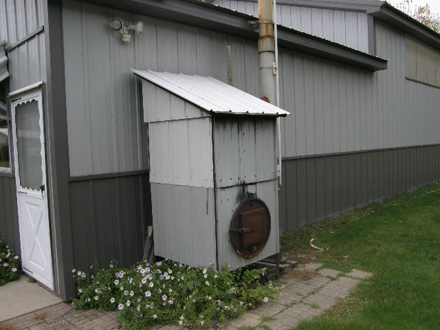 9515 East Monroe Road Wheeler, MI 48662 - Photo 10 of 31 1840383-9.JPG