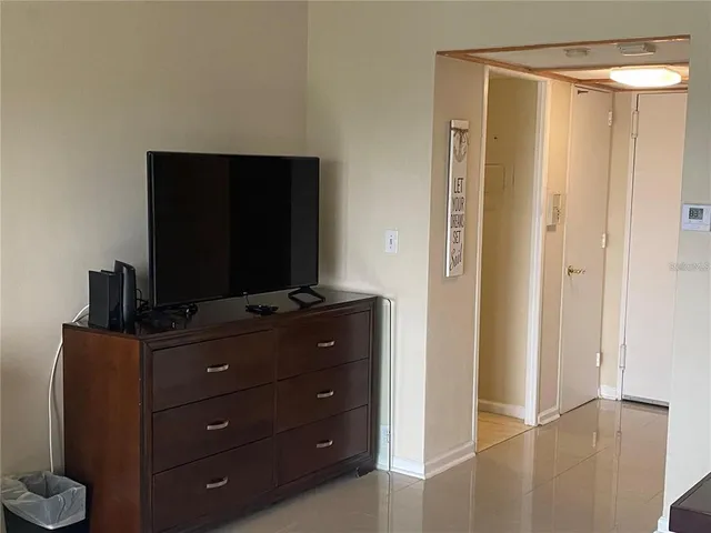 $1,600 | 880 Mandalay Avenue, Unit N612, Clearwater Beach, FL 33767