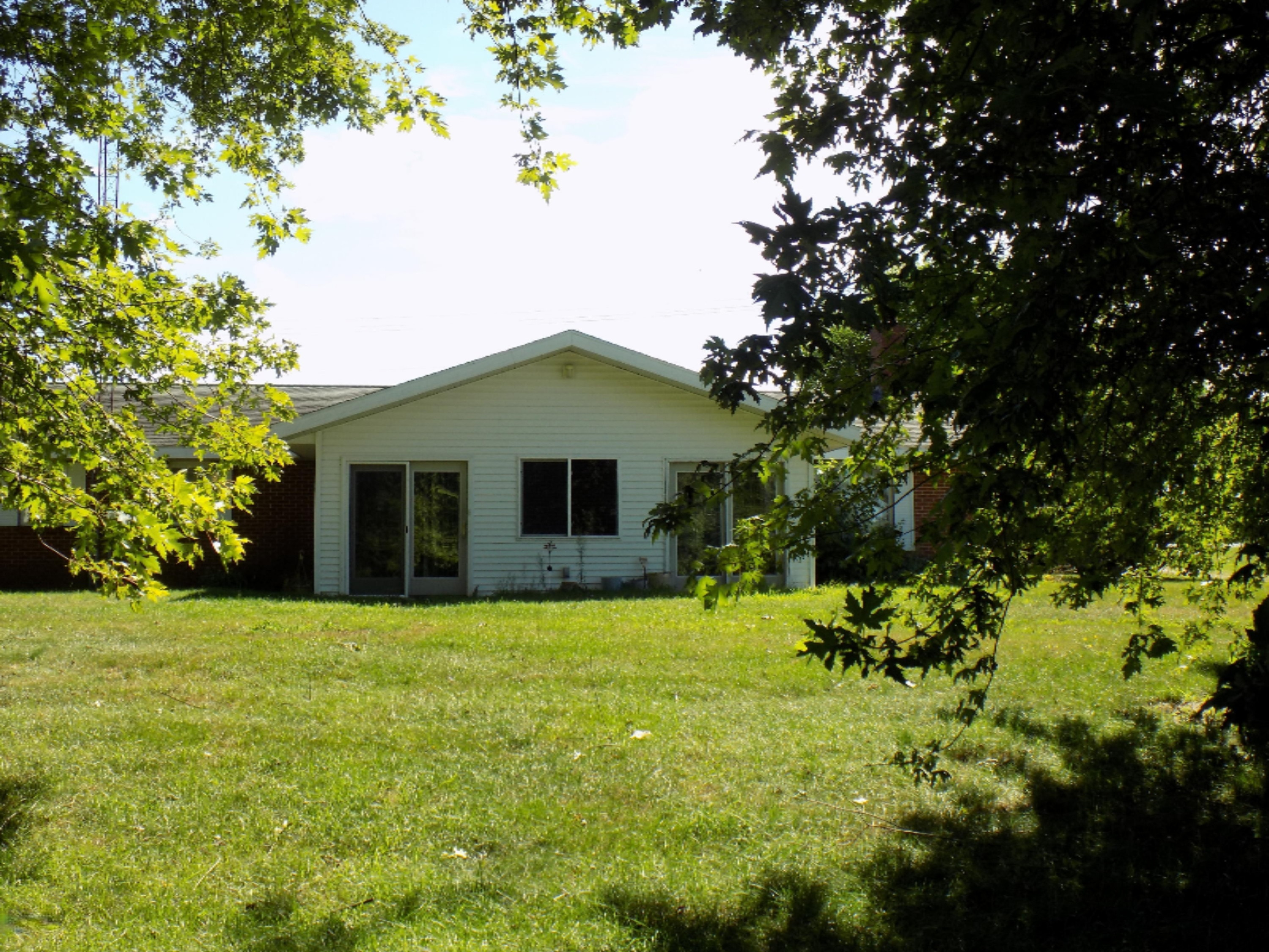 1550 Friday Road Coloma, MI 49038 - Photo 4 of 22 DSCN6717