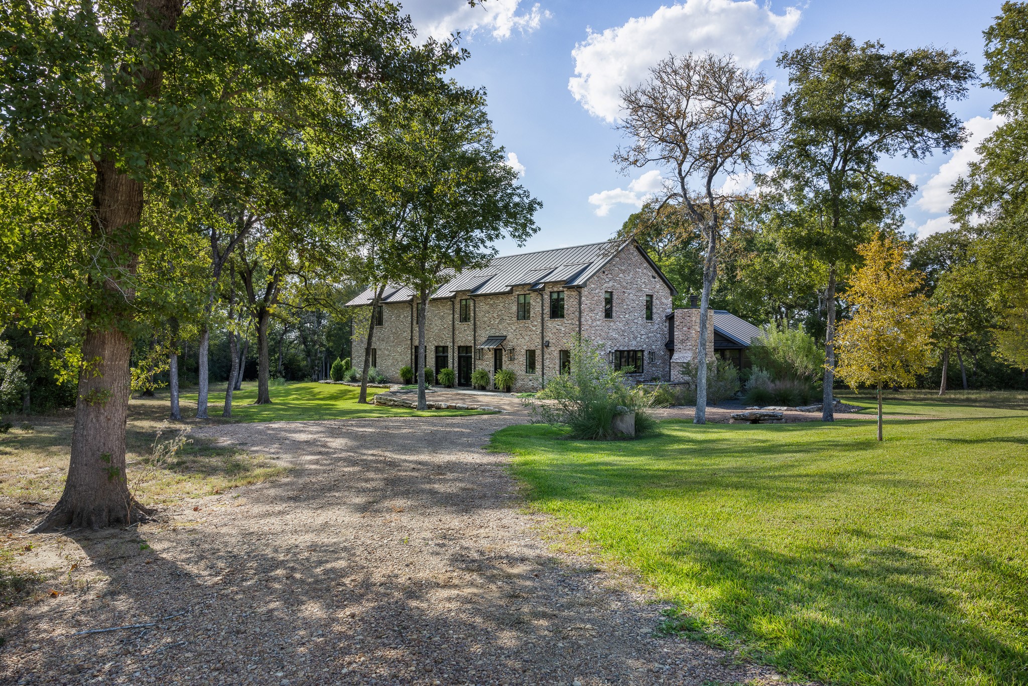 565 Bybee Road Round Top, TX 78954 - Photo 3 of 32