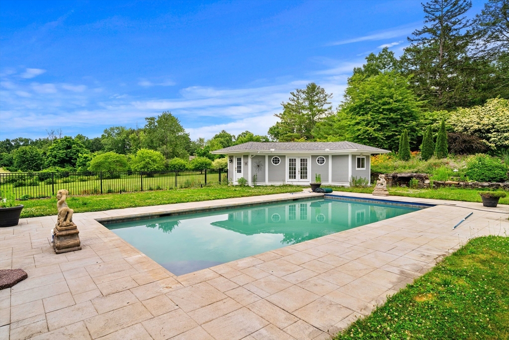 140 High Street Dunstable, MA 01827 - Photo 25 of 39