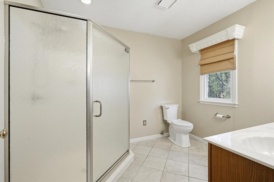 436 Cane Creek Landing Road Seneca, SC 29672 - Photo 11 of 34