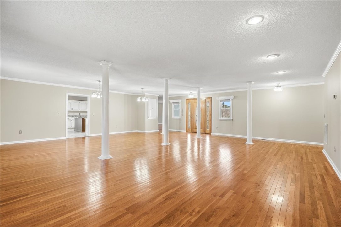 436 Cane Creek Landing Road Seneca, SC 29672 - Photo 12 of 34