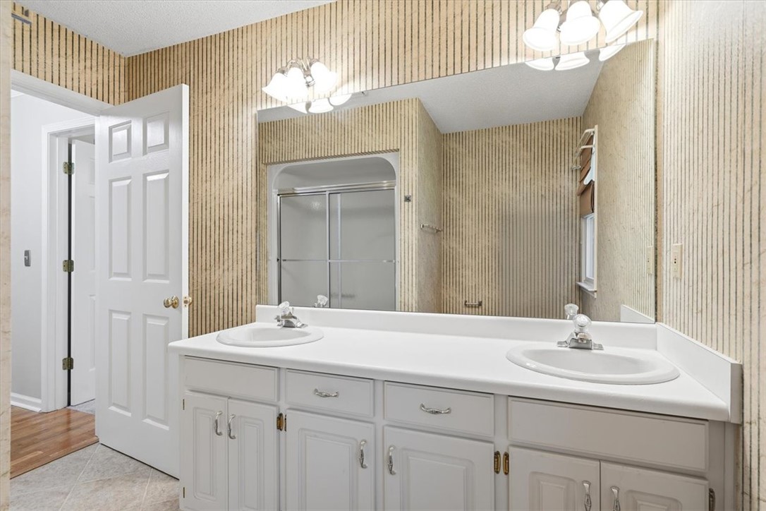 436 Cane Creek Landing Road Seneca, SC 29672 - Photo 20 of 34