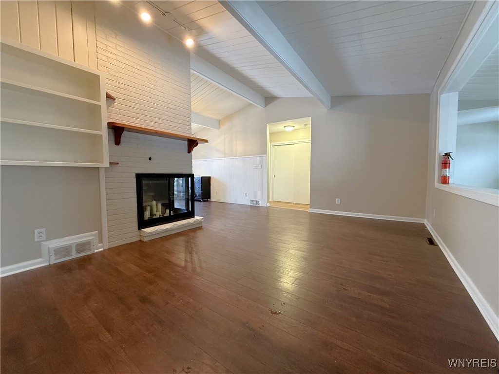 54 Albert Street Cheektowaga, NY 14043 - Photo 11 of 34