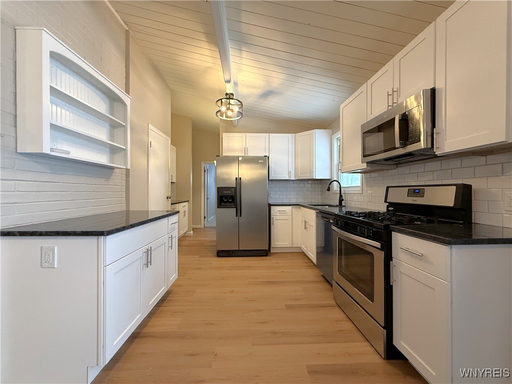 54 Albert Street Cheektowaga, NY 14043 - Photo 12 of 34