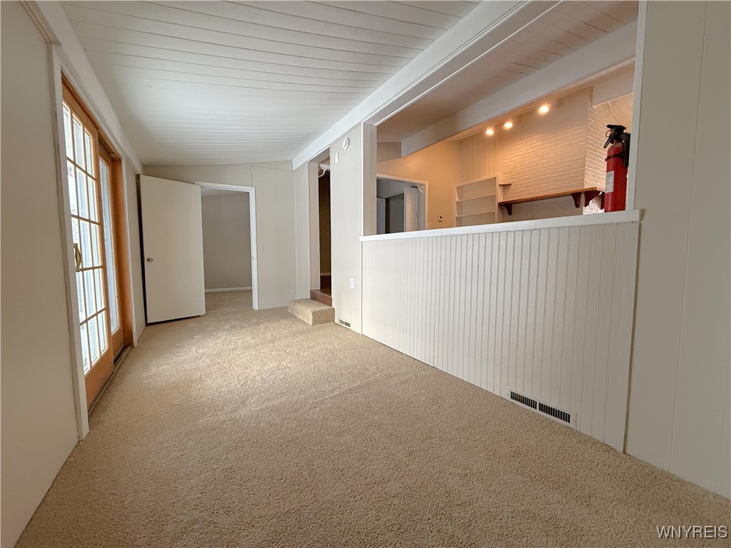 54 Albert Street Cheektowaga, NY 14043 - Photo 19 of 34