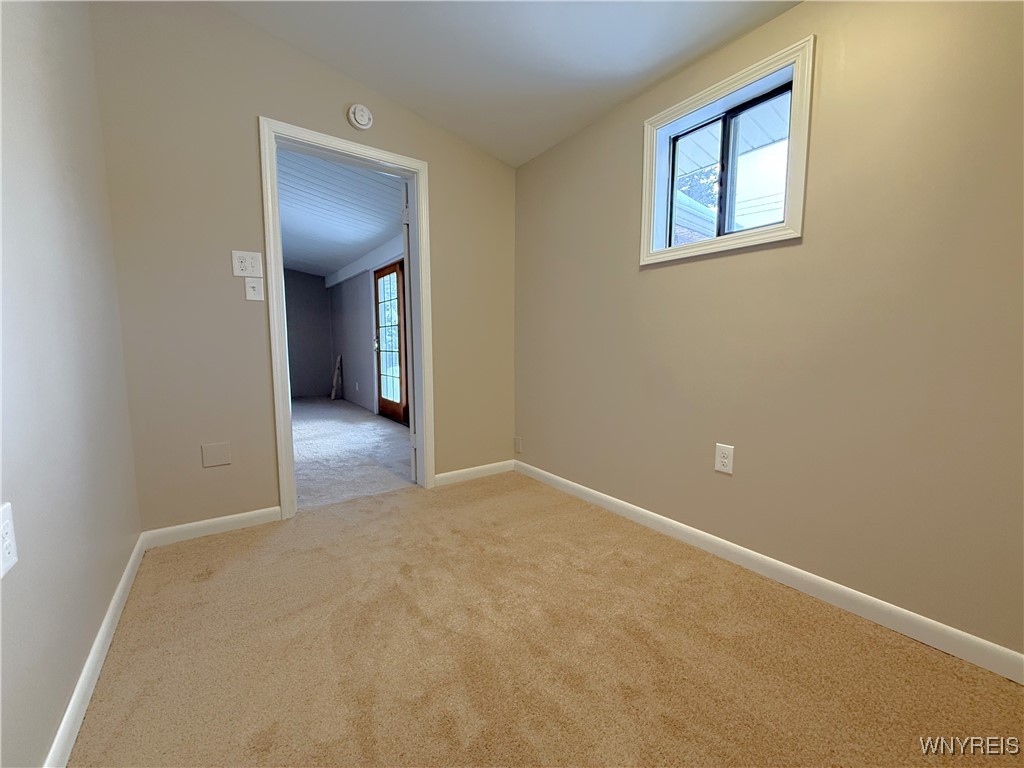 54 Albert Street Cheektowaga, NY 14043 - Photo 21 of 34