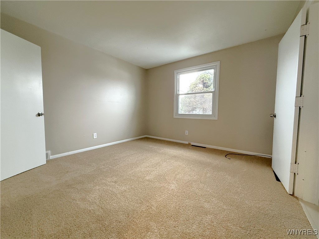 54 Albert Street Cheektowaga, NY 14043 - Photo 22 of 34