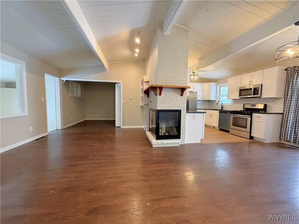 54 Albert Street Cheektowaga, NY 14043 - Photo 9 of 34