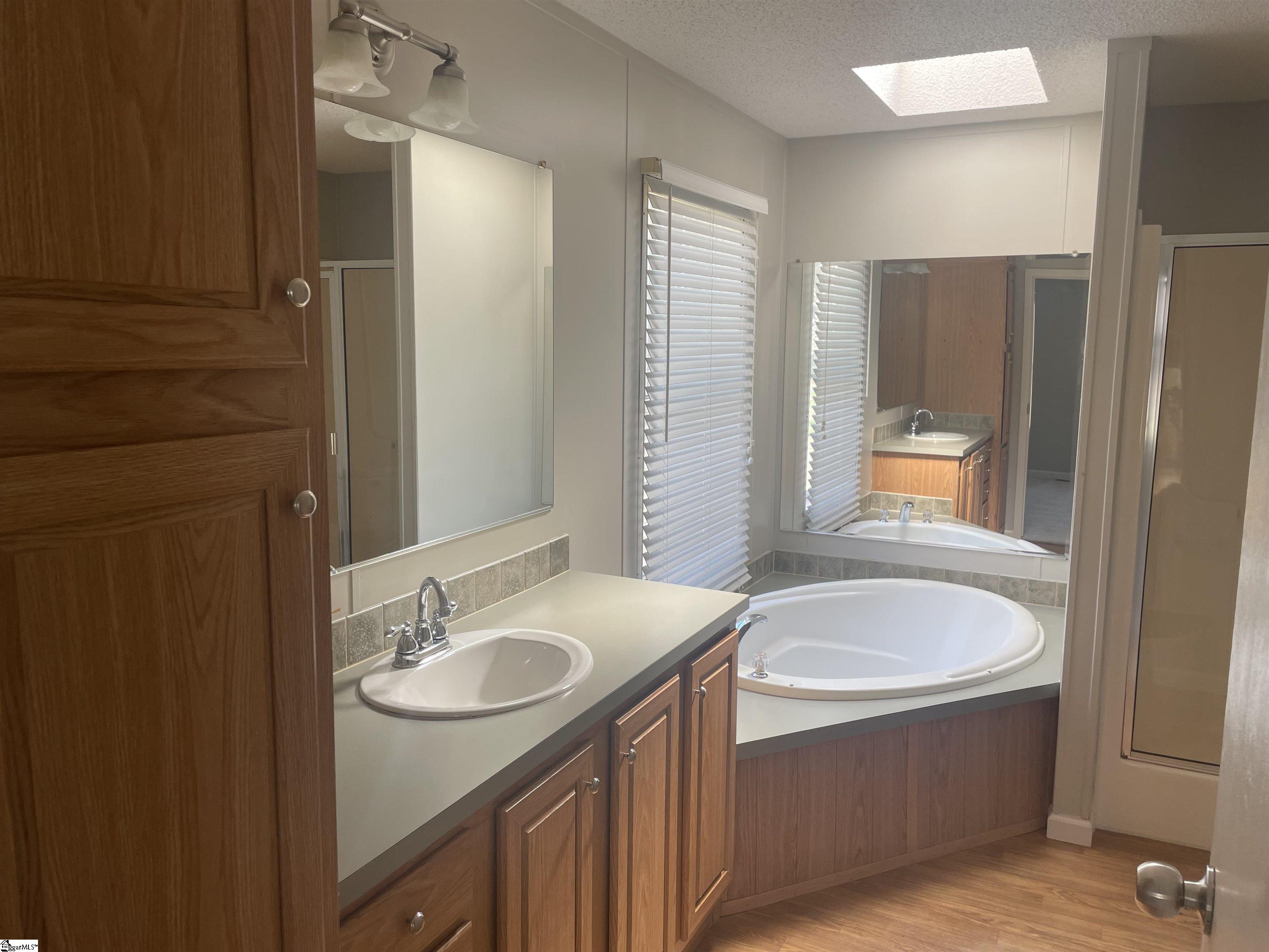 879 Black Snake Road Easley, SC 29640 - Photo 5 of 10