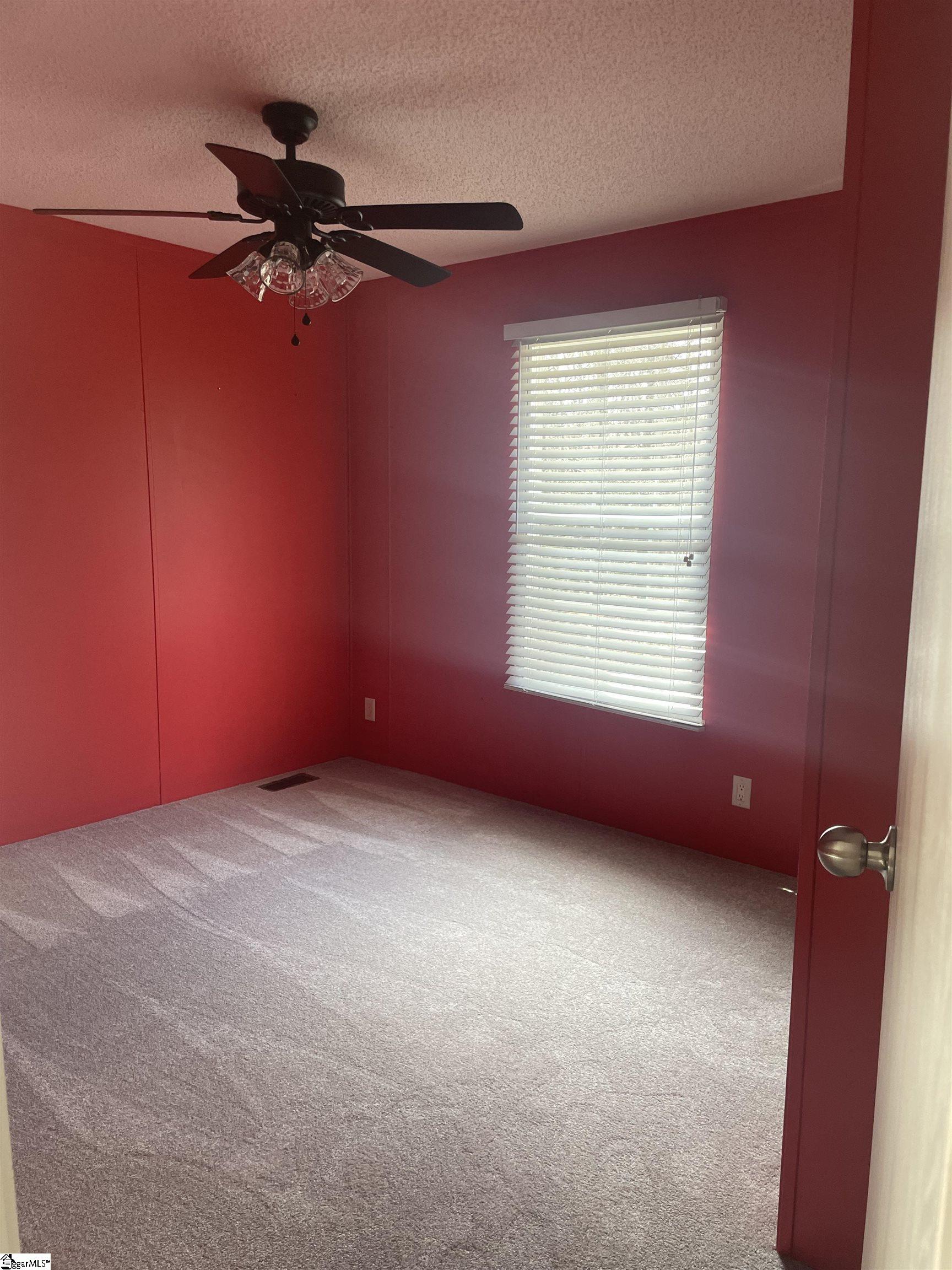 879 Black Snake Road Easley, SC 29640 - Photo 6 of 10