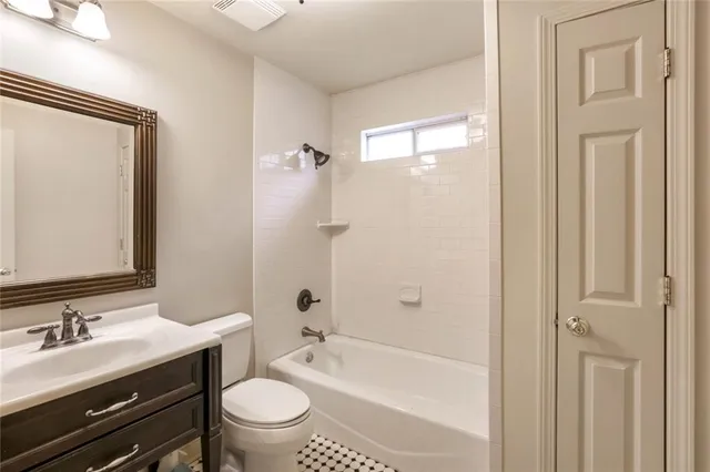 $1,800 | 5819 General Haig Street, New Orleans, LA 70124