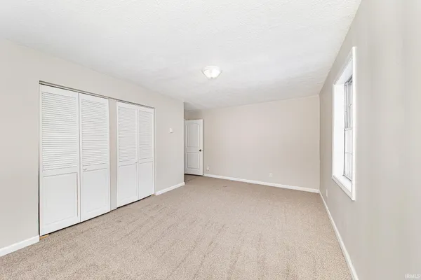 $229,500 | 12081 Highway 15, North Manchester, IN 46962