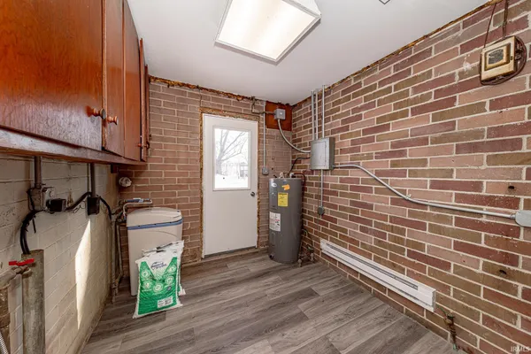 $229,500 | 12081 Highway 15, North Manchester, IN 46962