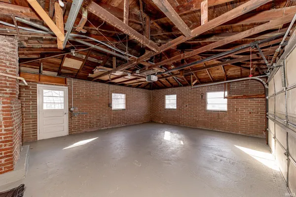 $229,500 | 12081 Highway 15, North Manchester, IN 46962
